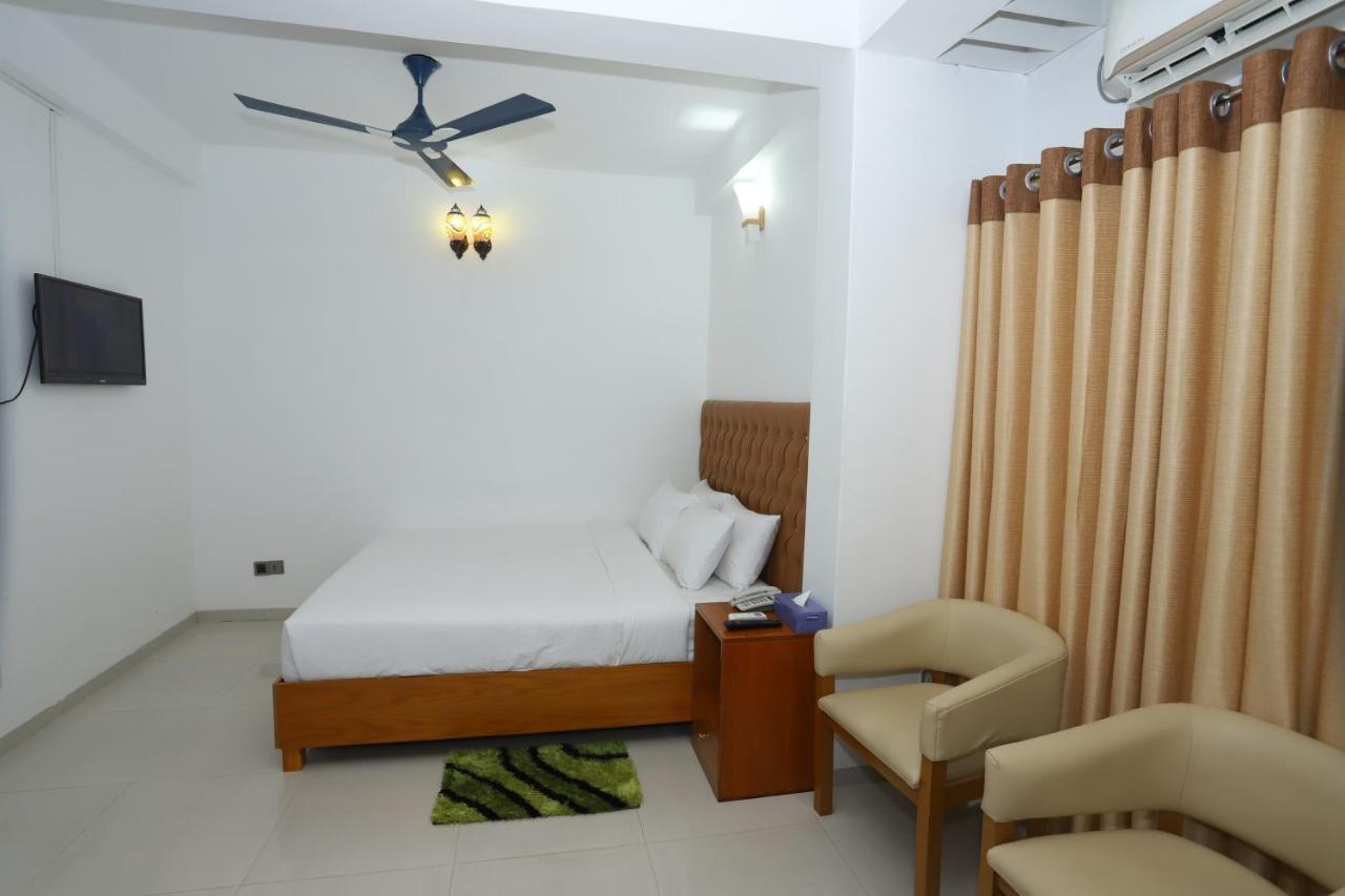 Hotel Blue Castle Dhaka Exterior photo